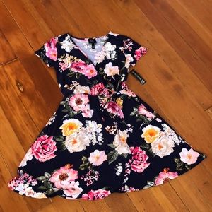 NWT!🔥Derek Heart Navy Floral Mini Flare Dress